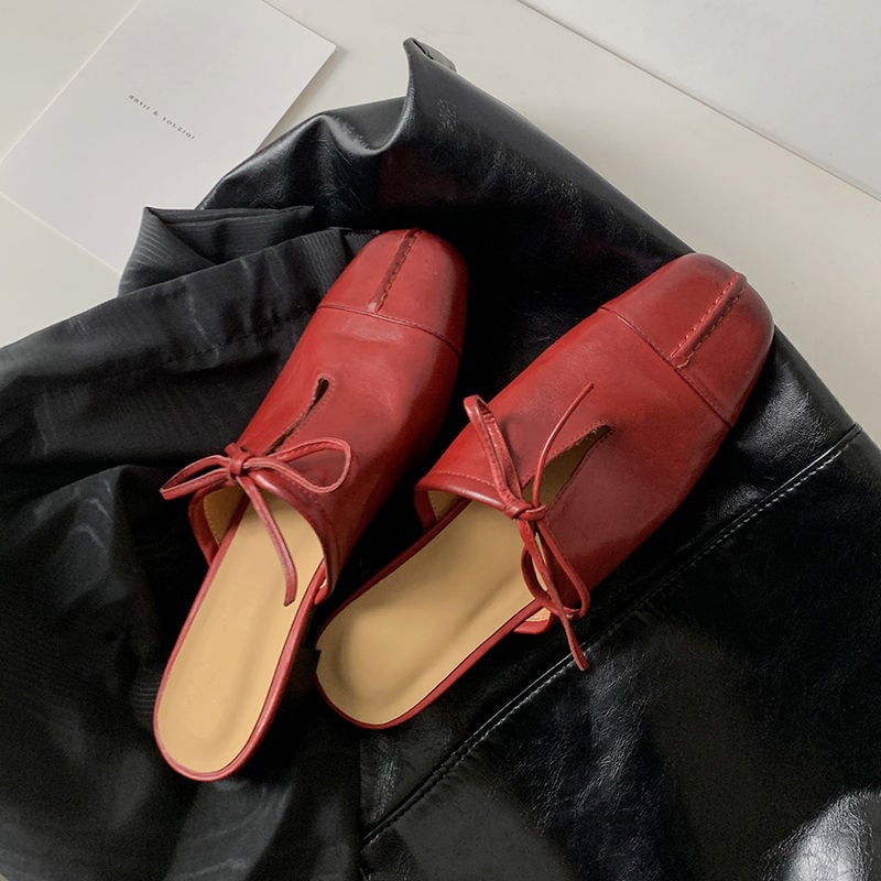 Minimalist Square Toe Lace-Up Leather Mules Closed-Toe Slip On in Black/White/Red