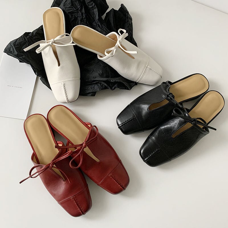 Minimalist Square Toe Lace-Up Leather Mules Closed-Toe Slip On in Black/White/Red