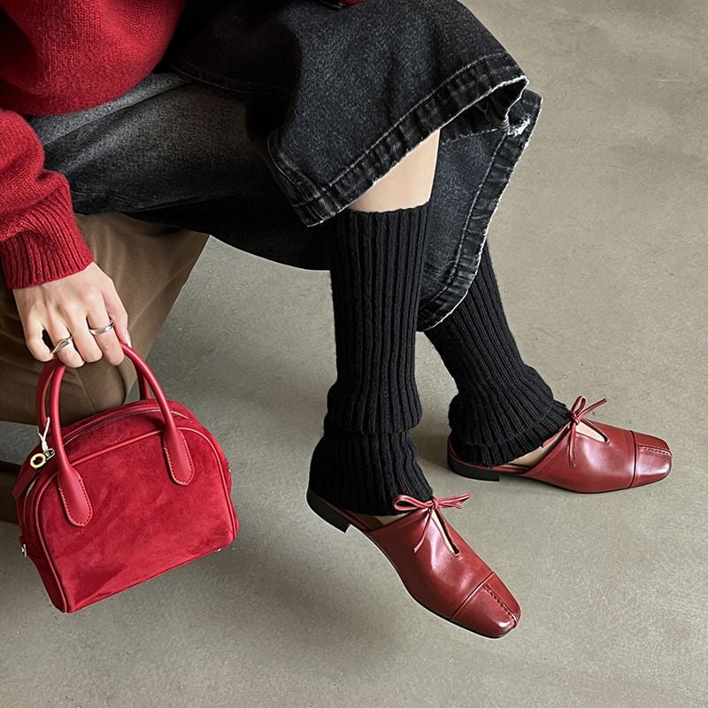 Minimalist Square Toe Lace-Up Leather Mules Closed-Toe Slip On in Black/White/Red