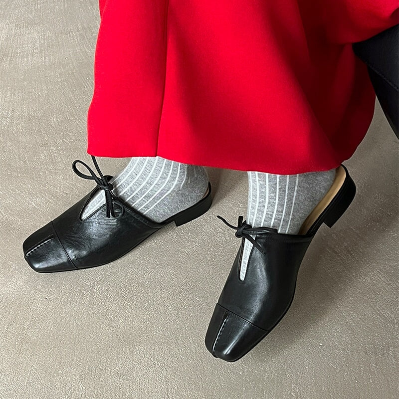 Minimalist Square Toe Lace-Up Leather Mules Closed-Toe Slip On in Black/White/Red
