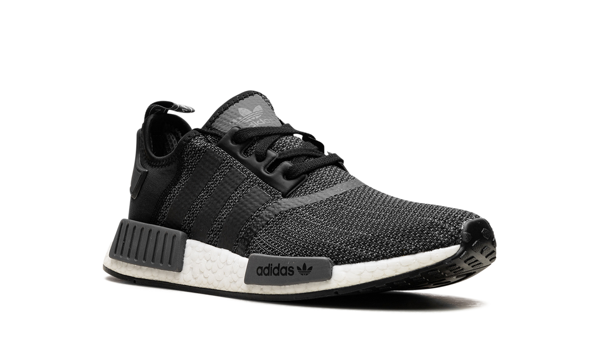 Nmd_r1 "Core Black Carbon"