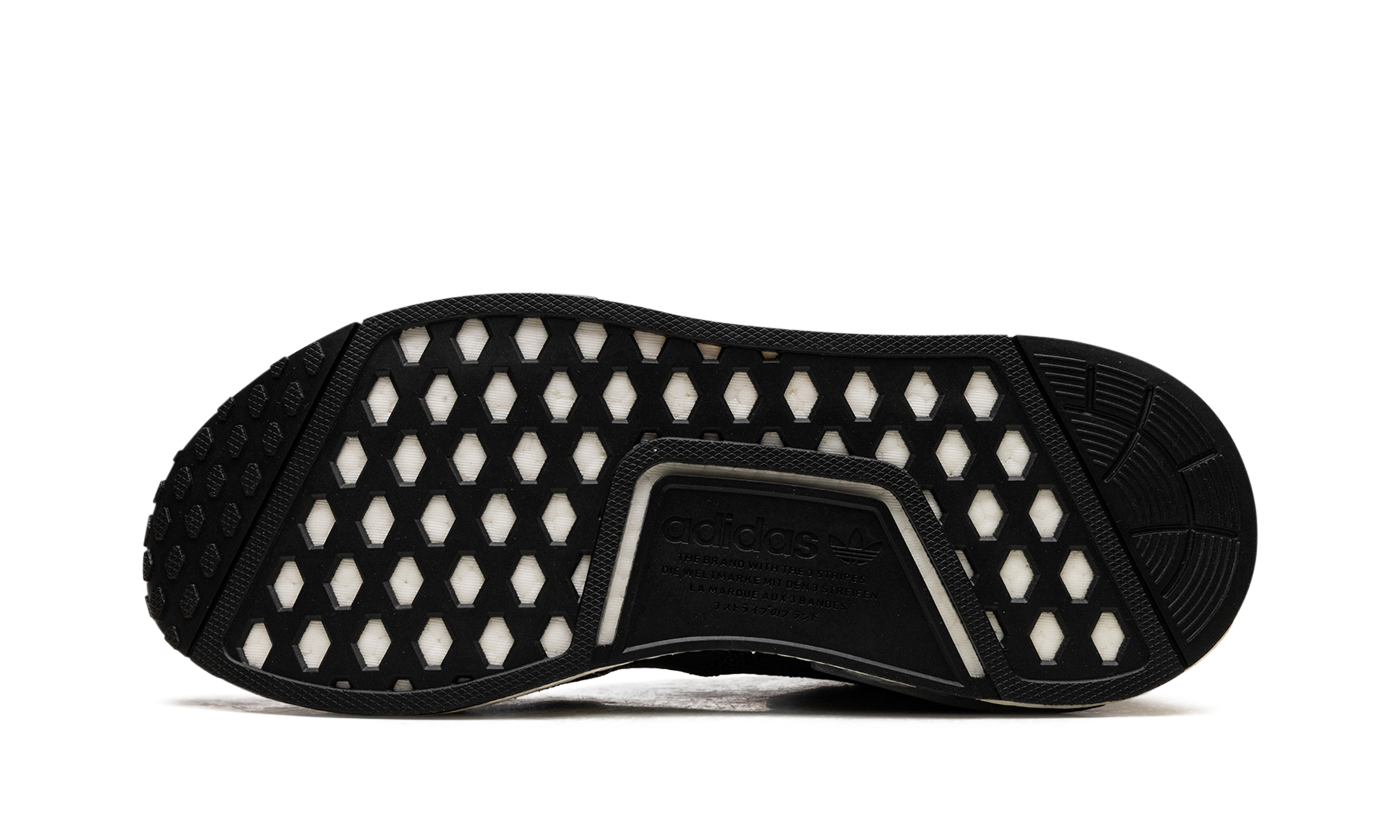 Nmd_r1 "Core Black Carbon"