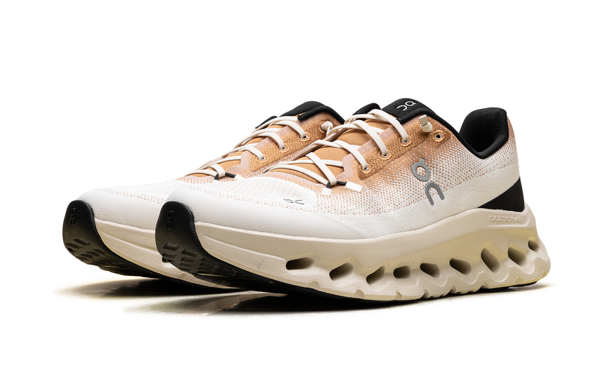 On Cloudtilt Women "Ivory Almond"
