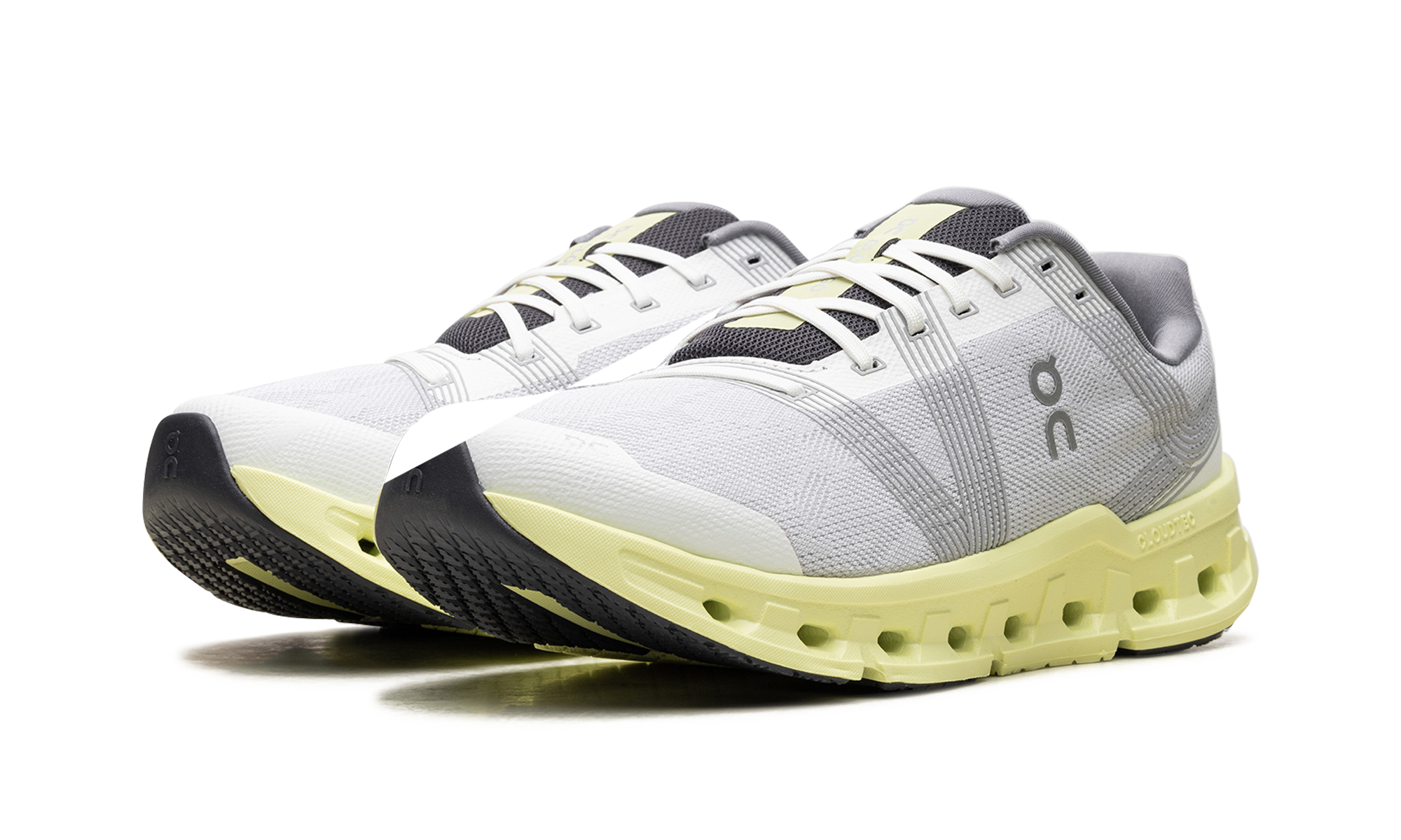 On Shoes Cloudgo "Frost/hey"