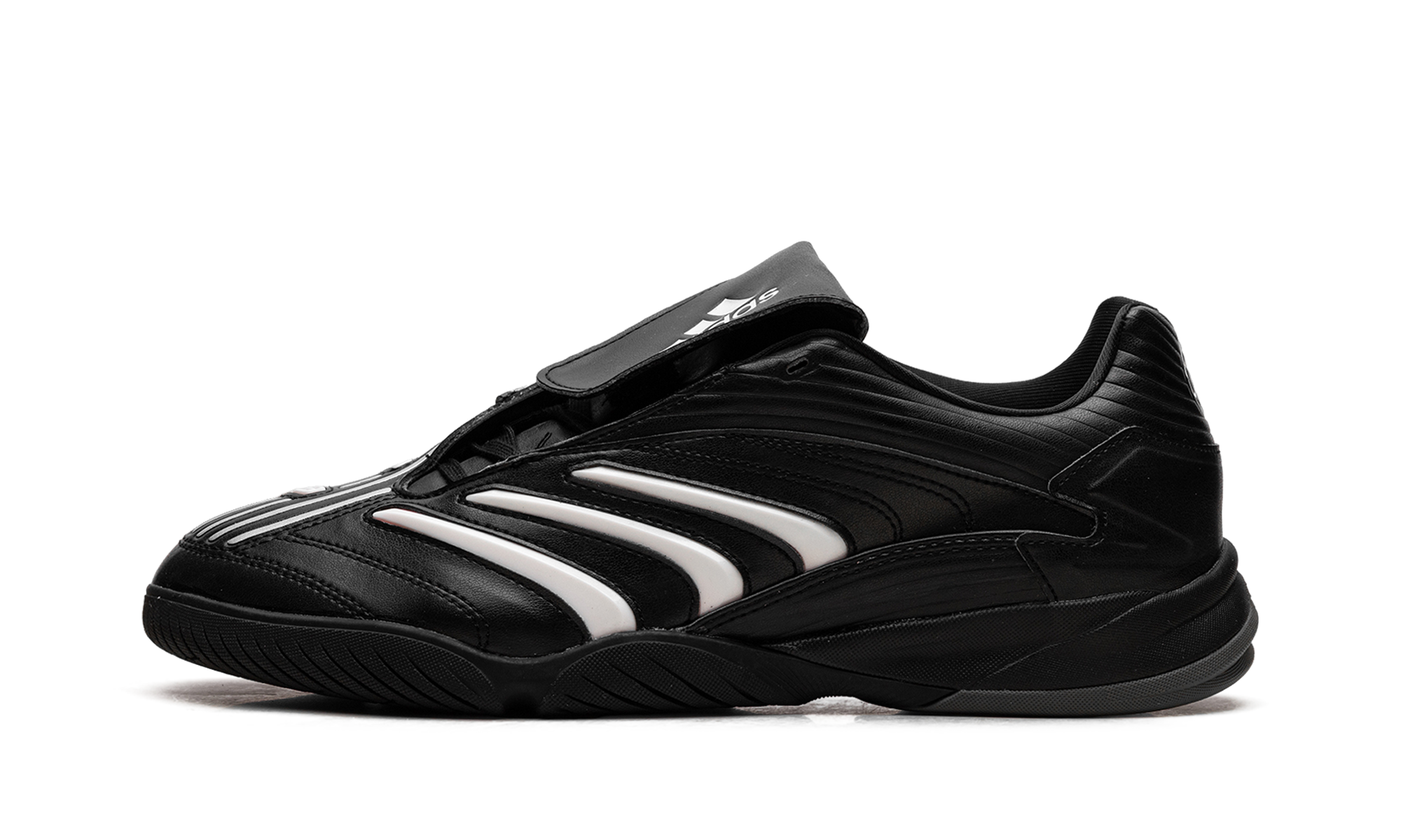 Predator Sala "Black Zero Metallic"