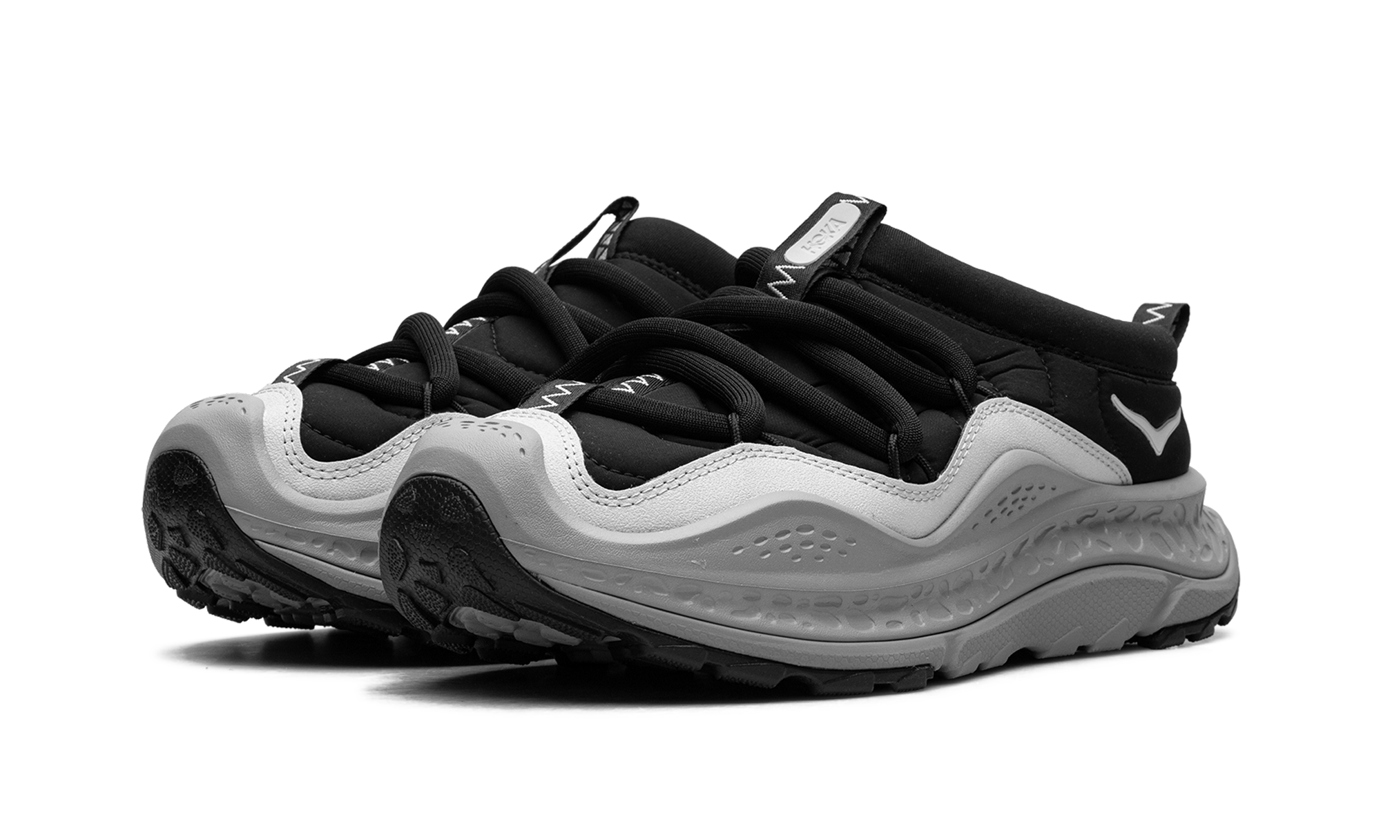Primo "Black / Carbon Black"