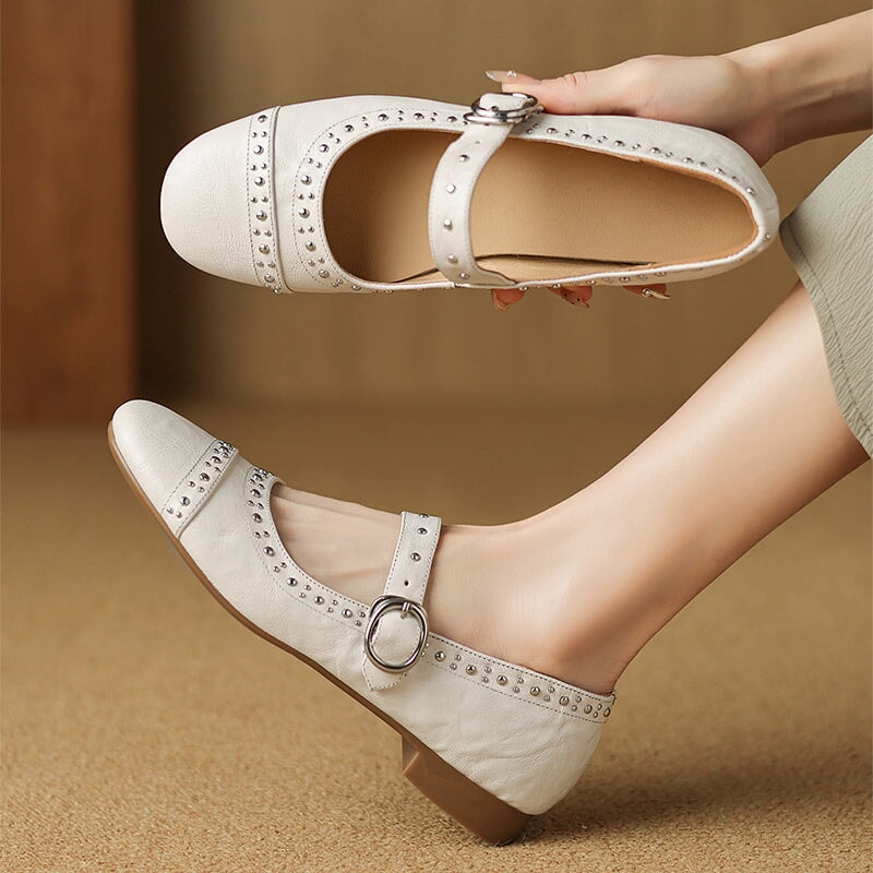 Retro Style Sheepskin Handmade Strappy Mary Jane Shoes Rivet-embellished Block Heel in Black/White/Brown