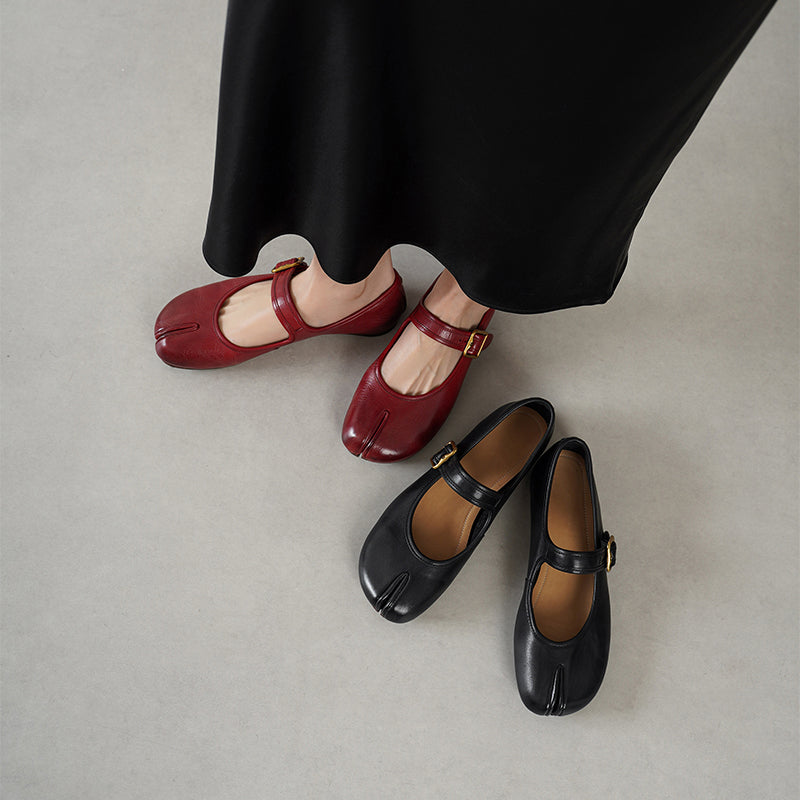 Tabi Split Toe Handmade Washed Leather Mary Jane Ballet Flats in Black/Red