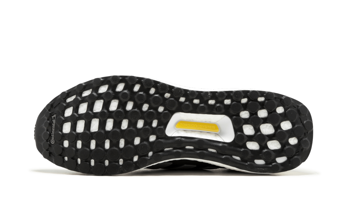 Ultraboost Ltd "5th Anniversary Black"