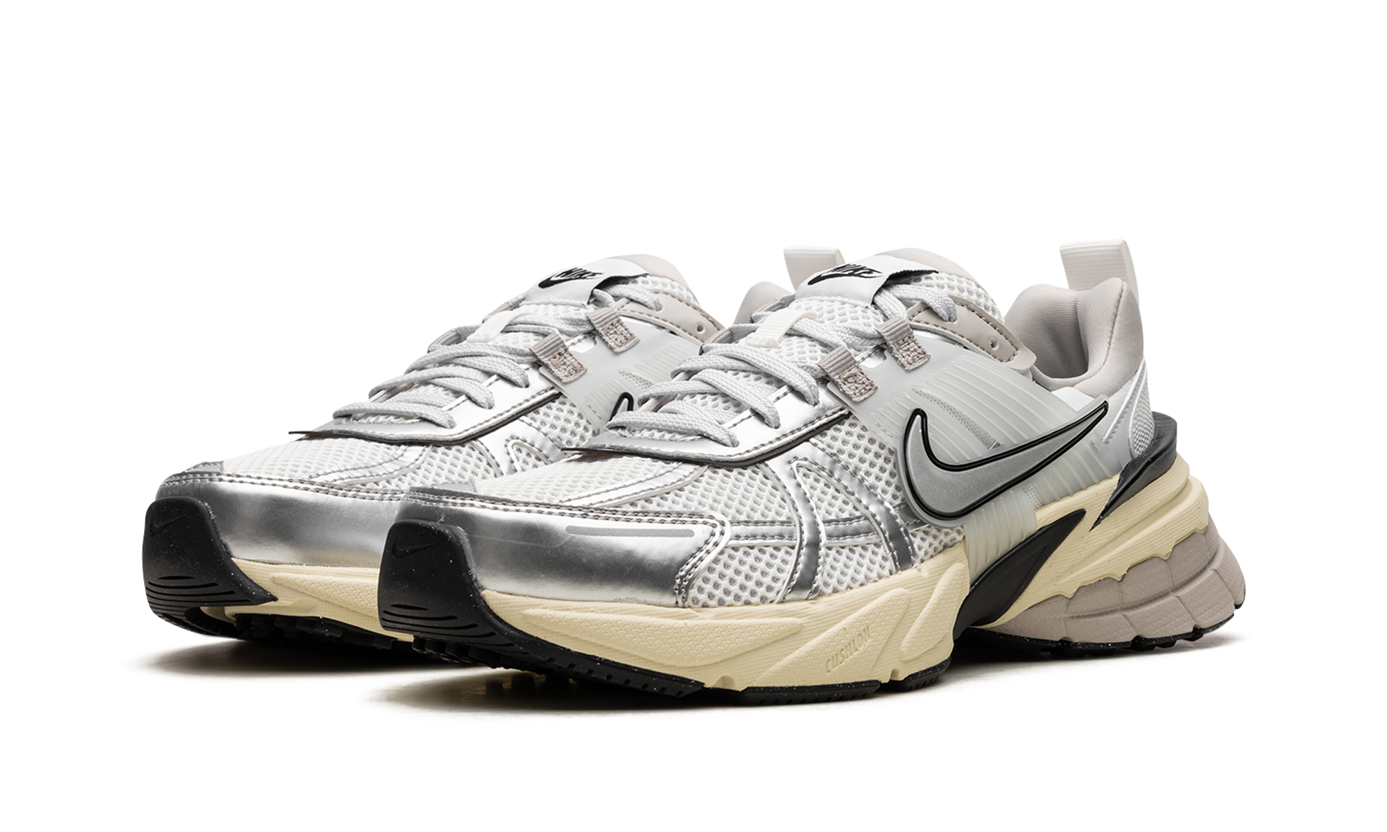 V2k Run Women "Metallic Silver"