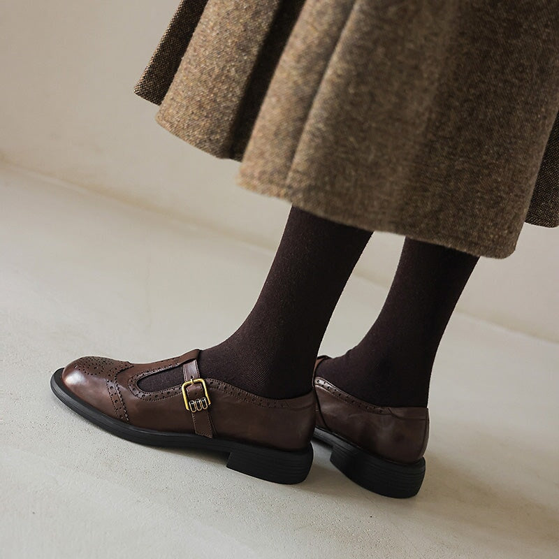 Vintage Brogue Calf Leather T-Strap Mary Jane Shoes in Brown/Black