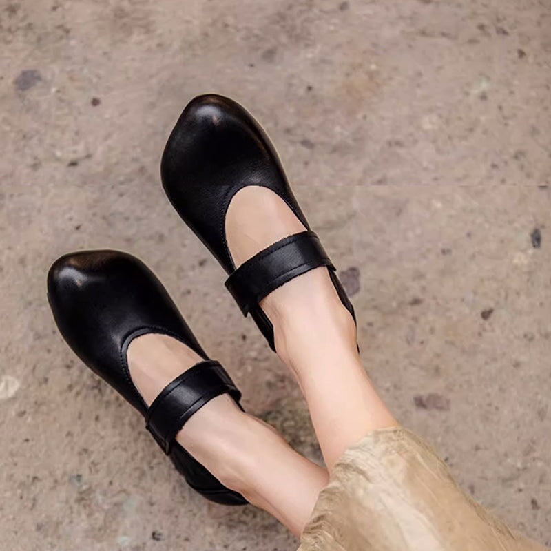 Vintage Chunky Block Heel Leather Mary Jane Shoes with Velcro Strap in Black/Deep Brown