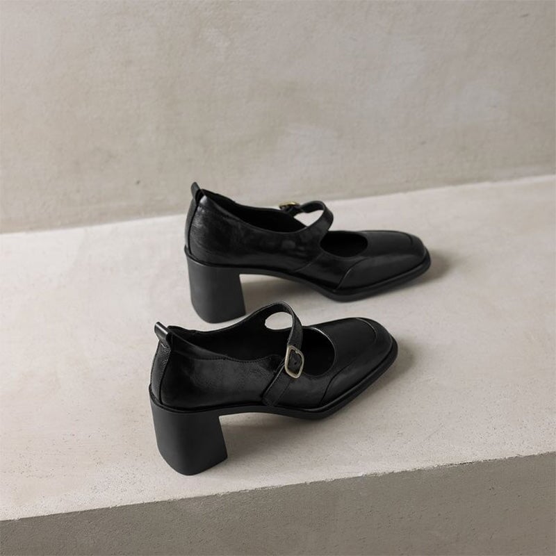 Vintage Classic Sheepskin Square-Toe Mary Jane Shoes in Black/Wine Red