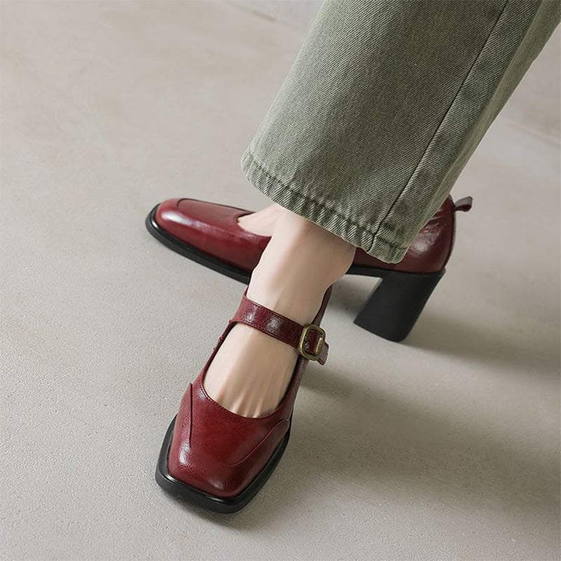 Vintage Classic Sheepskin Square-Toe Mary Jane Shoes in Black/Wine Red