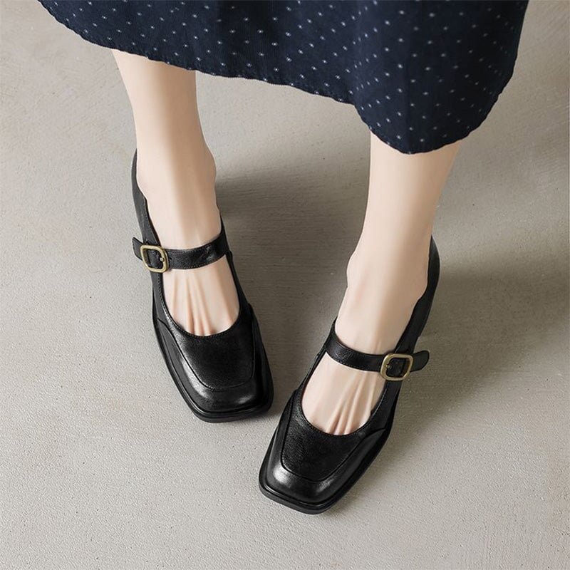 Vintage Classic Sheepskin Square-Toe Mary Jane Shoes in Black/Wine Red