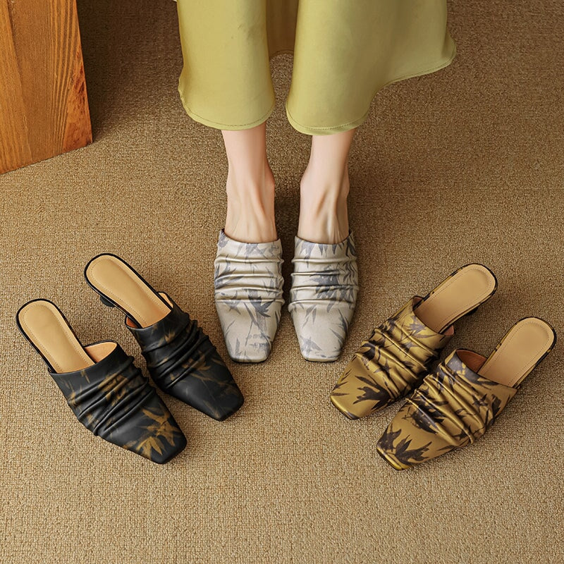 Vintage Eastern Style Leather Folded Mules Kitten Heel Slippers with Printed Motif in Black/Brown/Light Apricot