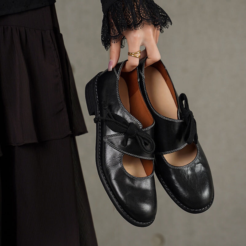 Vintage Handmade Leather Lace-Up Mary Jane Shoes in Black/Brown/Red