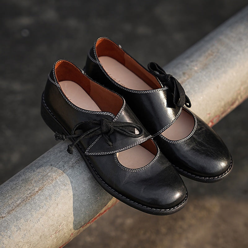 Vintage Handmade Leather Lace-Up Mary Jane Shoes in Black/Brown/Red