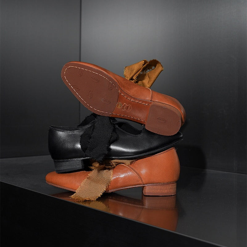 Vintage Handmade Washed Horse Leather Bow Tie Mary Jane Flats in Black/Dark Brown