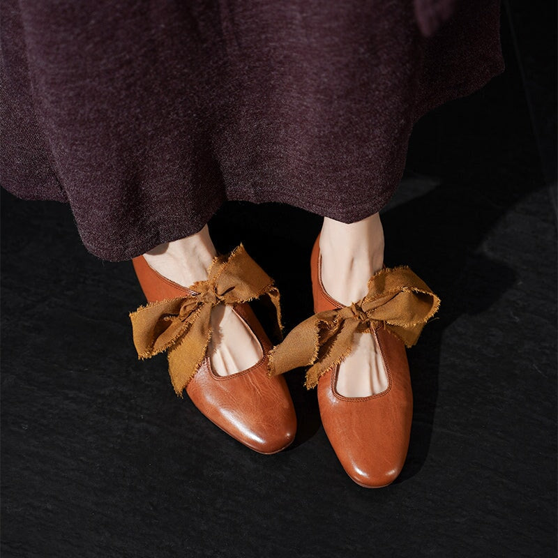 Vintage Handmade Washed Horse Leather Bow Tie Mary Jane Flats in Black/Dark Brown