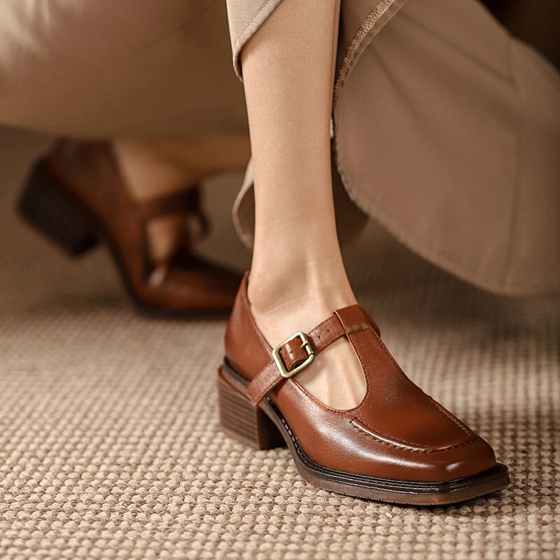 Vintage Mary Jane Pumps Square Toe T-Strap Leather Shoes with Buckle in Light Brown/Dark Brown/Beige