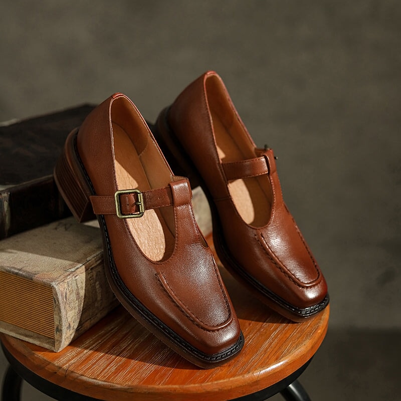 Vintage Mary Jane Pumps Square Toe T-Strap Leather Shoes with Buckle in Light Brown/Dark Brown/Beige