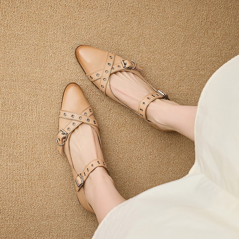 Vintage Pointed Toe Mary Jane Flats Crisscross Strap Leather Eyelet Shoes in Black/Apricot