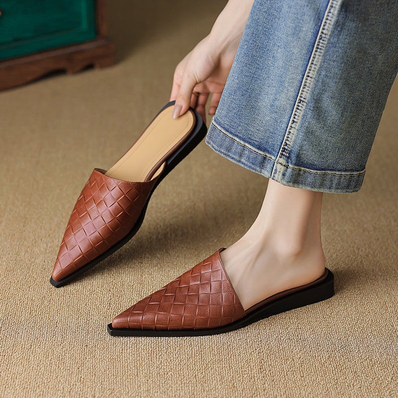 Vintage Woven Pointed Toe Leather Mules Flat Backless Slippers for Women in Brown/Black