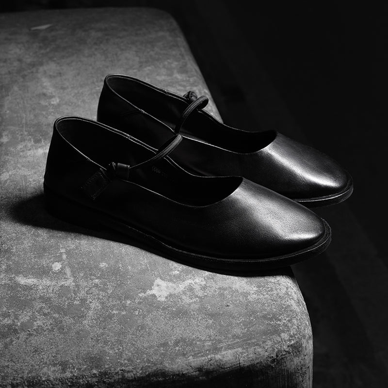 Women's Minimalist Handmade Horse Leather Mary Jane Flats in Black/Brown