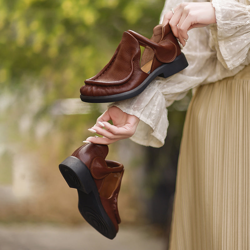 Women's Retro Full Grain Leather Mary Jane Shoes with Velcro Strap in Black/Brown
