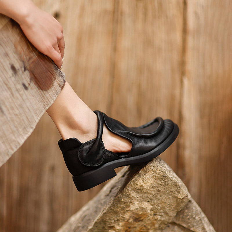 Women's Retro Full Grain Leather Mary Jane Shoes with Velcro Strap in Black/Brown