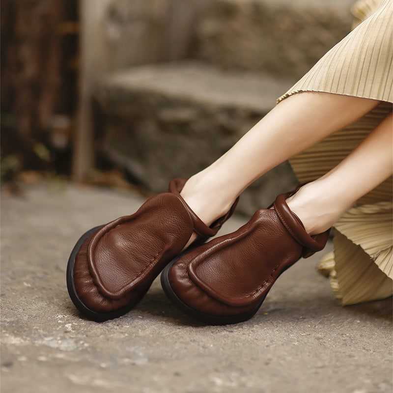 Women's Retro Full Grain Leather Mary Jane Shoes with Velcro Strap in Black/Brown