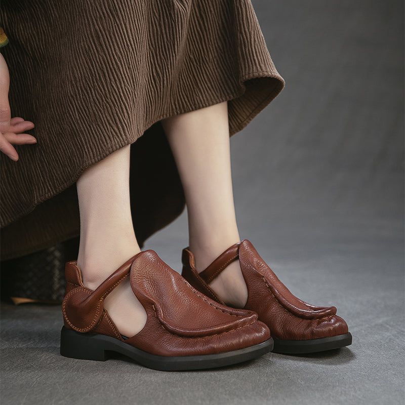 Women's Retro Full Grain Leather Mary Jane Shoes with Velcro Strap in Black/Brown